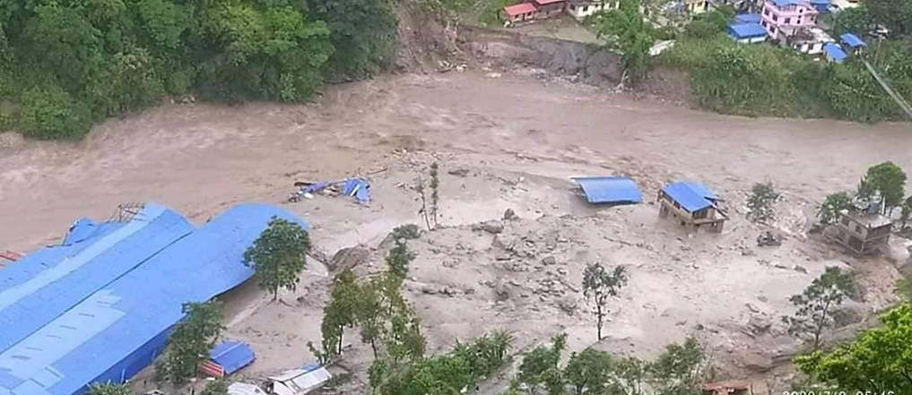 बाह्रबिसेका १५ घर बाढीले बगायो