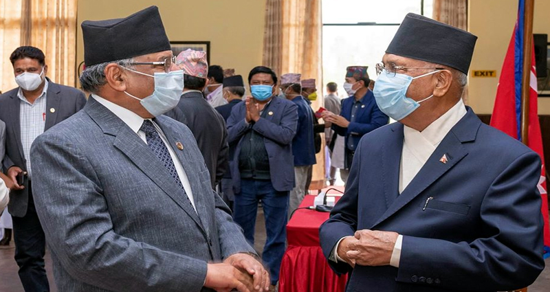 ओलीको बोलीले प्रचण्डलाई घाटा ओलीको बोलीले प्रचण्डलाई घाटा