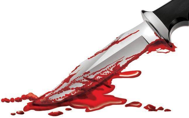 २५ पटक चक्कु हानेर महिलाले बलात्कारीलाई मारिदिईन २५ पटक चक्कु हानेर महिलाले बलात्कारीलाई मारिदिईन