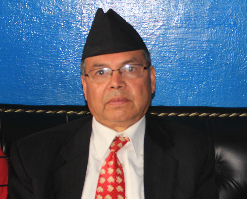 झलनाथ खनाललाई प्रश्न-: गृह जिल्लाको नगदेबाली कुहिदै छन तपाईंलाइ सर्प पाल्न लाज लाग्दैन ? झलनाथ खनाललाई प्रश्न-: गृह जिल्लाको नगदेबाली कुहिदै छन तपाईंलाइ सर्प पाल्न लाज लाग्दैन ?