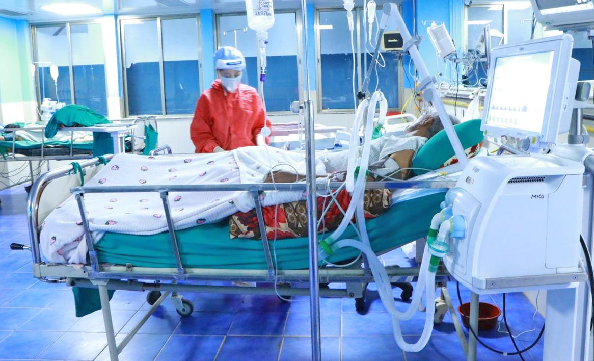 कोभिडका बिरामीले भरिन थाल्यो अस्पताल कोभिडका बिरामीले भरिन थाल्यो अस्पताल