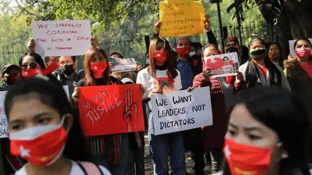 प्रदर्शनकारीमाथि गोली चलाए पनि विरोध प्रदर्शन जारी प्रदर्शनकारीमाथि गोली चलाए पनि विरोध प्रदर्शन जारी