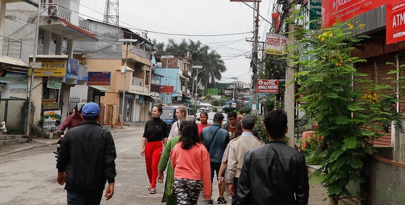भ्यालेन्टाइन डे मा आन्तरिक पर्यटकले सौराहा भरिभराउ भ्यालेन्टाइन डे मा आन्तरिक पर्यटकले सौराहा भरिभराउ