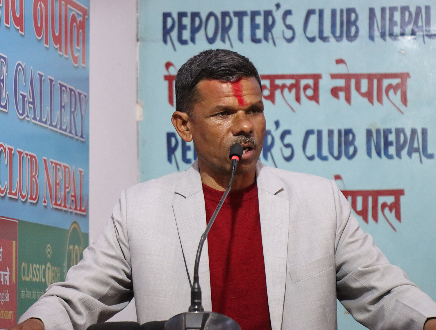ओलीको पक्षमा अहिले पनि बहुमत सांसद छन् : विशाल भट्टराई ओलीको पक्षमा अहिले पनि बहुमत सांसद छन् : विशाल भट्टराई