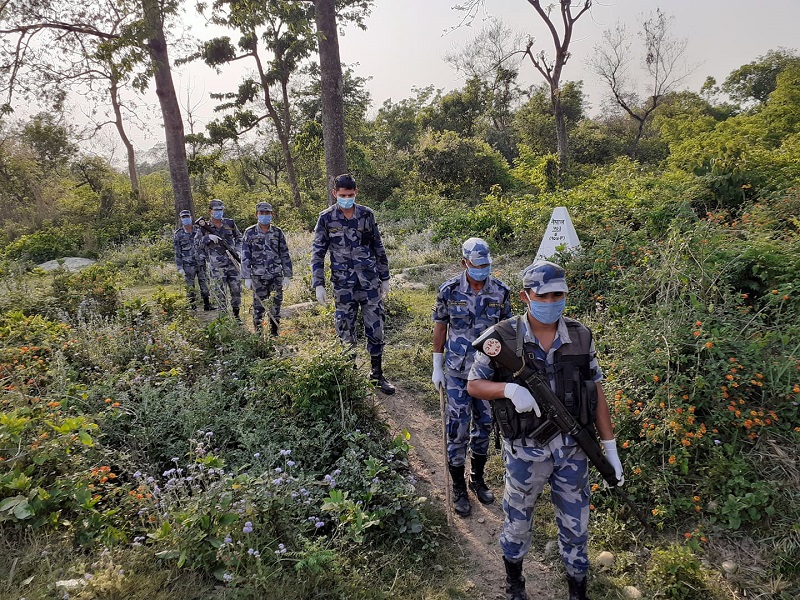 हिमाली क्षेत्रमा यात्रा गर्ने पदयात्रुको सुरक्षा मजबुत पार्न नेपाल प्रहरीले सुरक्षा गस्तीलाई थप तीव्रता दिए हिमाली क्षेत्रमा यात्रा गर्ने पदयात्रुको सुरक्षा मजबुत पार्न नेपाल प्रहरीले सुरक्षा गस्तीलाई थप तीव्रता दिए