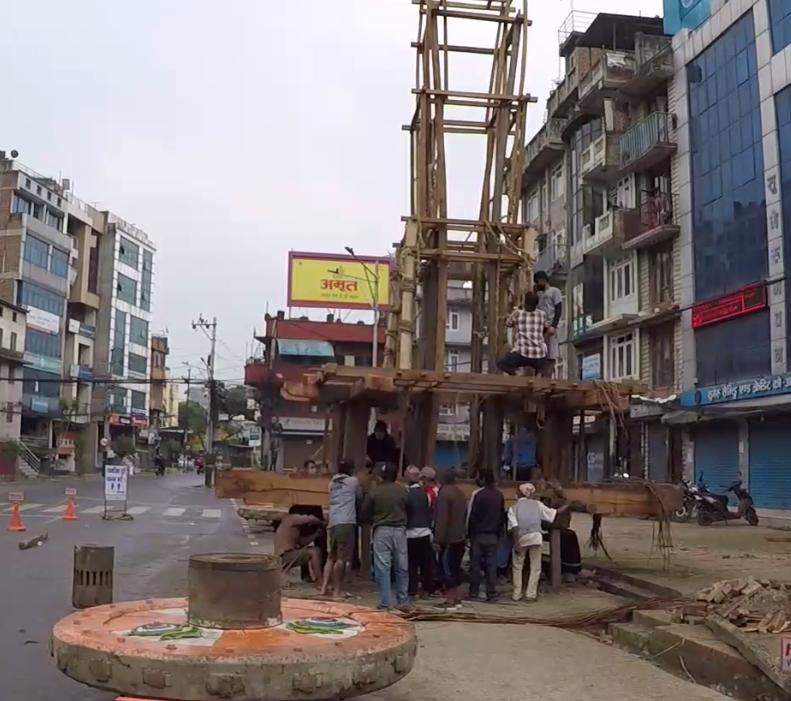 स्वास्थ्य सावधानी अपनाउँदै रातो मच्छिन्द्रनाथको रथ निर्माण कार्य जारी स्वास्थ्य सावधानी अपनाउँदै रातो मच्छिन्द्रनाथको रथ निर्माण कार्य जारी