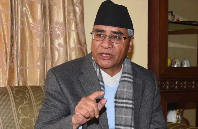प्रधानमन्त्री देउवाद्वारा फाइनलमा पुगेको नेपाली फुटबल टिमलाई बधाई प्रधानमन्त्री देउवाद्वारा फाइनलमा पुगेको नेपाली फुटबल टिमलाई बधाई