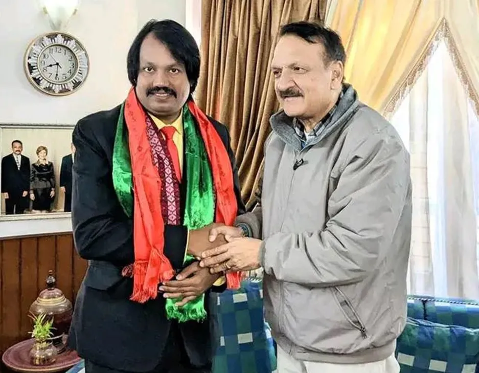कांग्रेस प्रवक्ता महत र सीके राउतबीच भेटवार्ता कांग्रेस प्रवक्ता महत र सीके राउतबीच भेटवार्ता