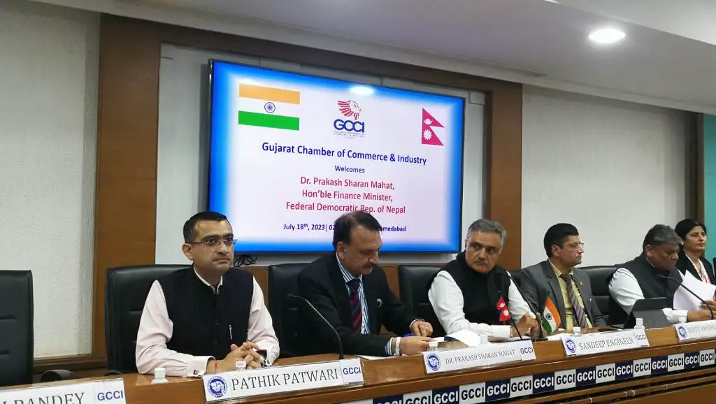 भारतीय उद्योगी व्यवसायिहरुलाई नेपालमा लगानी गर्न अर्थमन्त्री डा. महतको आह्वान